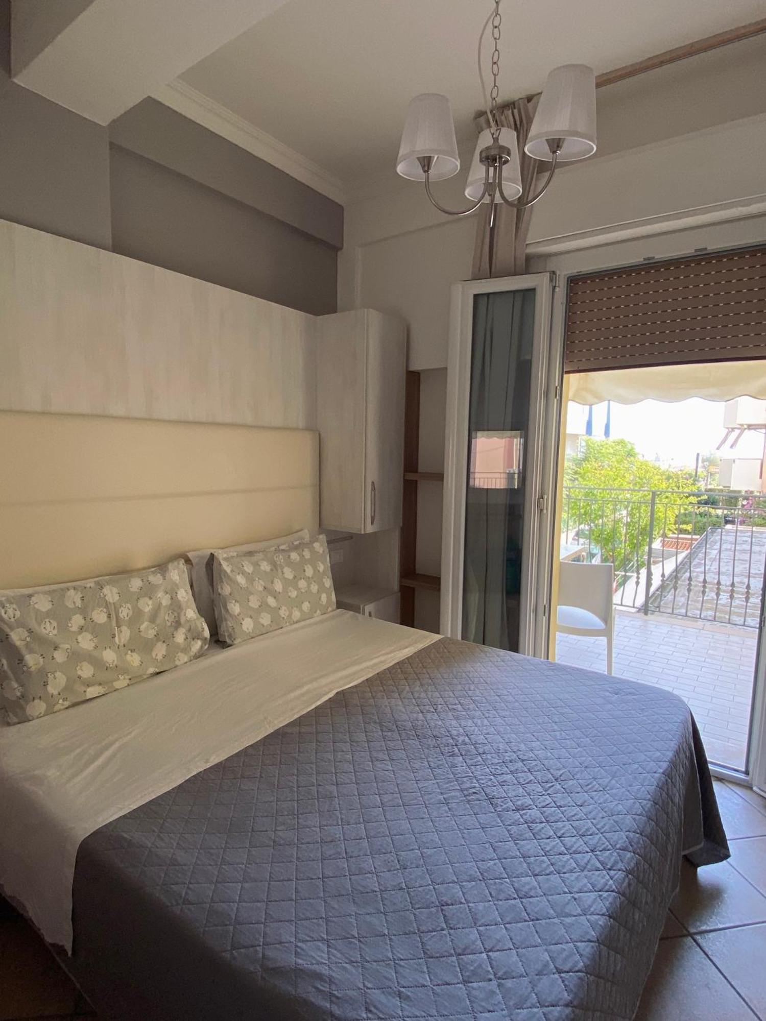Hotel Explorer Cervia Esterno foto