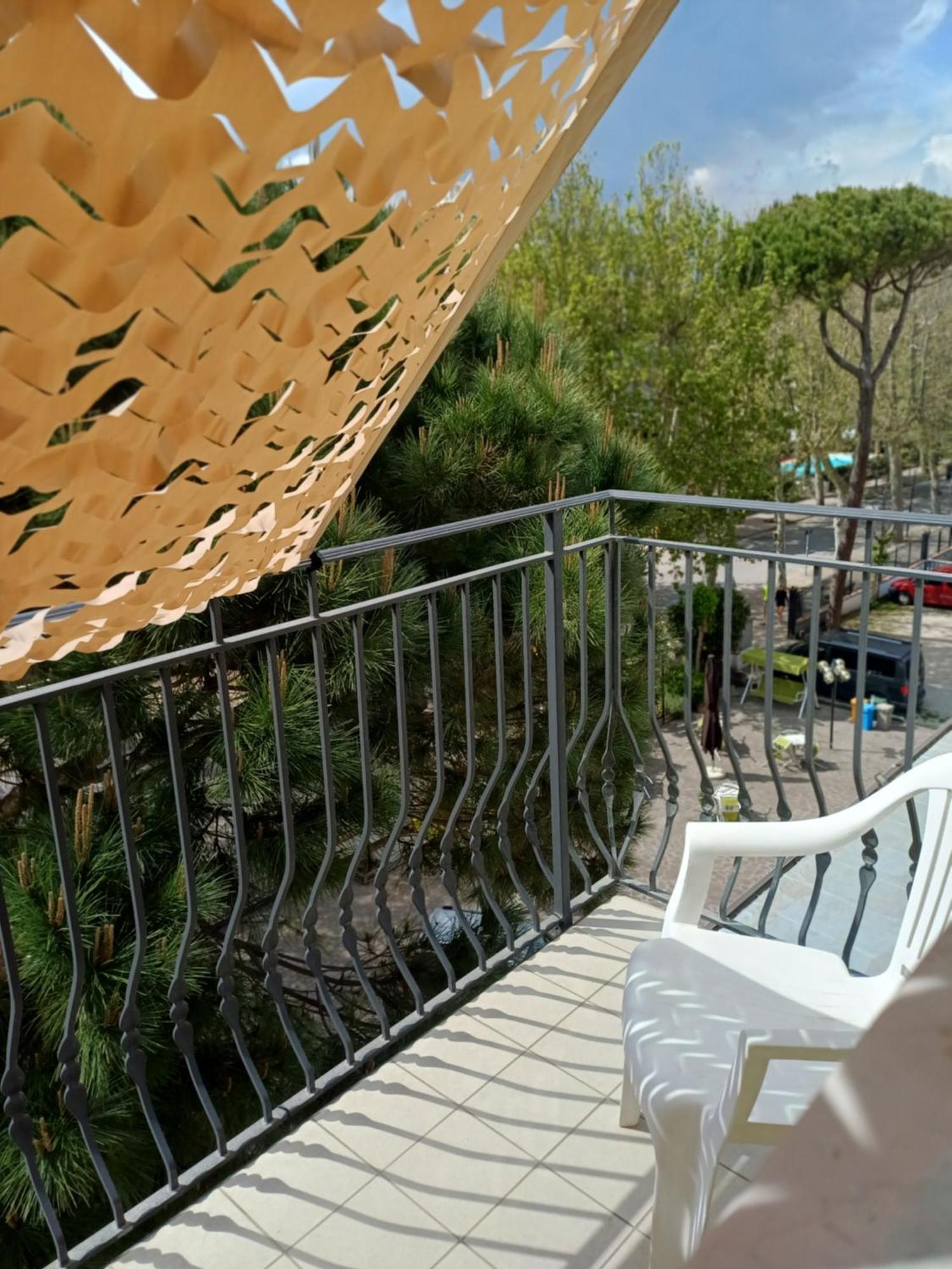 Hotel Explorer Cervia Esterno foto