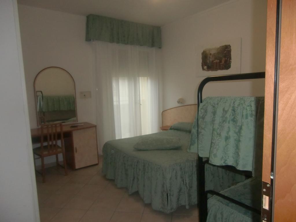 Hotel Explorer Cervia Camera foto