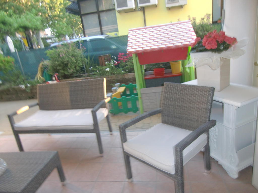 Hotel Explorer Cervia Esterno foto